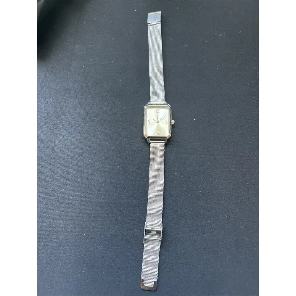 Silver Tone Women’s Quartz Watch
